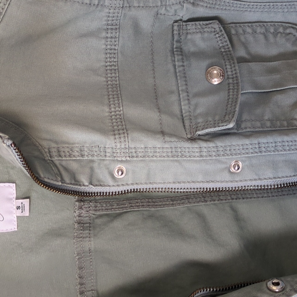 Jacket - Picture 5 of 7